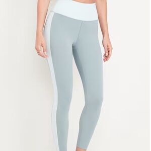 Old Navy Extra High-Waisted StudioSmooth 7/8 Leggings Size XS Color Blue NWT